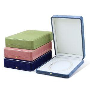 Velvet Gold Buckle Pearl Necklace Box With Lining